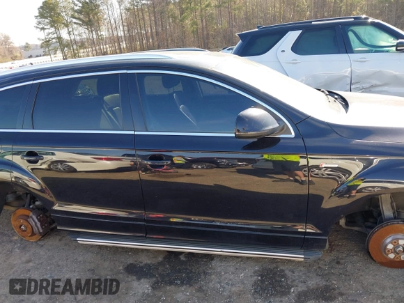 2015 Audi Q7 S line Prestige с VIN WA1DGAFE8FD023141, выставлен на аукционе IAAI как лот 41785659 с пробегом 137 342 миль миль и . История ставок и продаж доступна на DreamBid. Изображение 13.