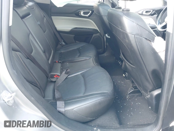 2022 Jeep Compass Limited z VIN 3C4NJDCB8NT115480, wystawiony jako IAAI lot #41677377 z przebiegiem 66 451 mil mil oraz . Historia ofert i sprzedaży dostępna na DreamBid. Obrazek 8.