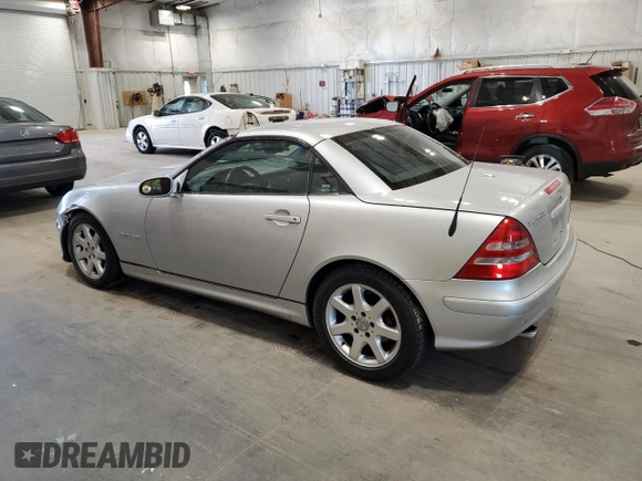 2002 Mercedes-Benz SLK-Class 2.3L Kompressor with VIN WDBKK49F42F262412, listed as a Copart auction lot 74314334 with 126,333 mi miles and Clean Title. Bid and sale history available at carsss.com. Image 2.