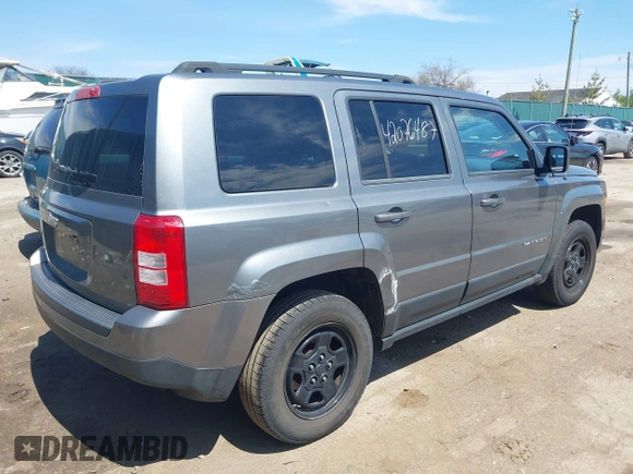 2012 Jeep Patriot Sport with VIN 1C4NJRBB0CD576612, listed as a IAAI auction lot 42076487 with 194,670 mi miles. Bid and sale history available at carsss.com. Image 4.