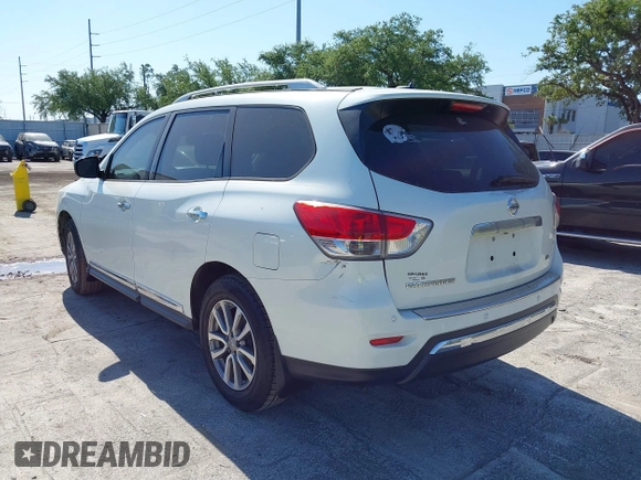2015 Nissan Pathfinder SL with VIN 5N1AR2MN1FC608088, listed as a IAAI auction lot 42050710 with 102,532 mi miles and . Bid and sale history available at DreamBid. Image 3.