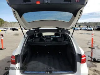 2019 Mercedes-Benz GLC 300 z VIN WDC0G4JBXK1000372, wystawiony jako Copart lot #45012275 z przebiegiem 85 241 mil mil oraz Szkoda całkowita • Salvage title. Historia ofert i sprzedaży dostępna na DreamBid. Obrazek 6.