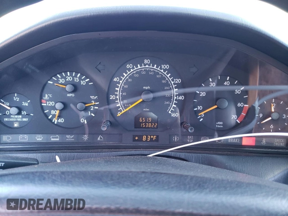 1998 Mercedes-Benz SL with VIN WDBFA76F0WF155423, listed as a Copart auction lot 73841914 with 153,822 mi miles and Clean title. Bid and sale history available at DreamBid. Image 9.
