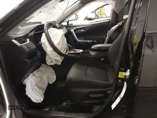 2019 Toyota RAV4 XLE with VIN 2T3P1RFV1KW052156, listed as a IAAI auction lot 41974041 with 95,442 mi miles. Bid and sale history available at carsss.com. Image 5.
