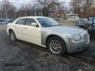2007 Chrysler 300 Limited with VIN 2C3KK53G17H820798, listed as a Copart auction lot 80858304 with 0 mi miles and Salvage Title. Bid and sale history available at carsss.com. Image 4.