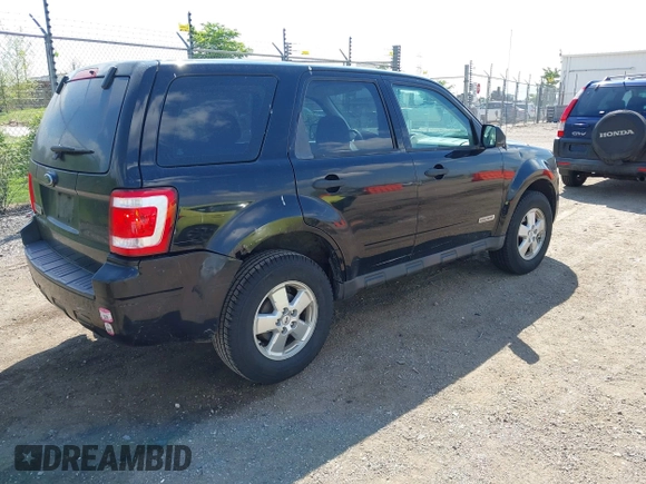 2008 Ford Escape XLS z VIN 1FMCU02Z58KE21611, wystawiony jako IAAI lot #42268488 z przebiegiem 227 198 mil mil oraz . Historia ofert i sprzedaży dostępna na DreamBid. Obrazek 4.