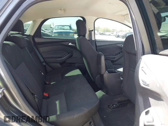 2018 Ford Focus SE with VIN 1FADP3F2XJL302358, listed as a IAAI auction lot 41807622 with 76,145 mi miles. Bid and sale history available at carsss.com. Image 8.