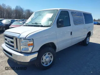 2014 Ford Econoline Passenger XL with VIN 1FBNE3BL1EDA97942, listed as a IAAI auction lot 40899589 with 60,703 mi miles. Bid and sale history available at carsss.com. Image 2.