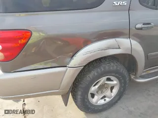 2004 Toyota Sequoia SR5 with VIN 5TDZT34A84S217320, listed as a IAAI auction lot 41472557 with 299,000 mi miles. Bid and sale history available at carsss.com. Image 14.