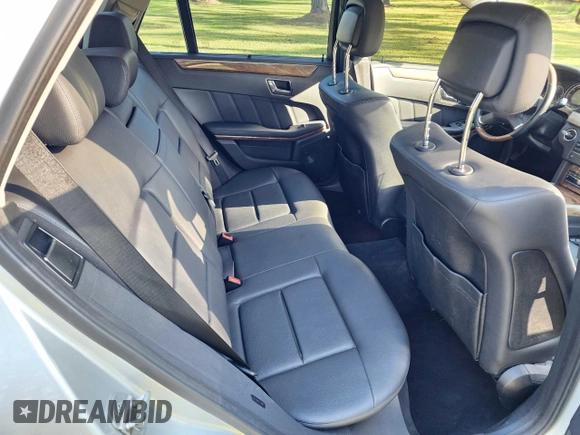 2011 Mercedes-Benz E 350 Luxury with VIN WDDHH8HB0BA291828, listed as a Copart auction lot 53397705 with 132,902 mi miles and Clean Title. Bid and sale history available at DreamBid. Image 6.