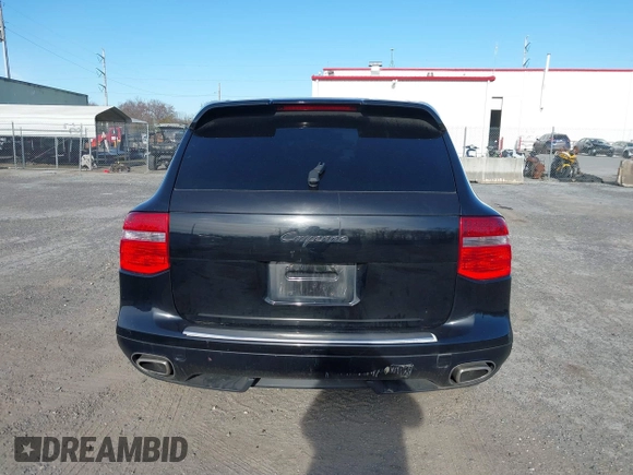 2010 Porsche Cayenne z VIN WP1AA2AP1ALA01214, wystawiony jako IAAI lot #41714362 z przebiegiem Nie podano mil oraz . Historia ofert i sprzedaży dostępna na DreamBid. Obrazek 15.