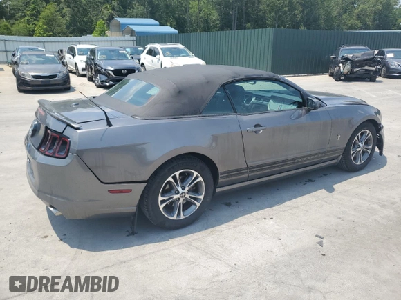 2014 Ford Mustang V6 with VIN 1ZVBP8EM6E5292579, listed as a Copart auction lot 61896995 with 129,872 mi miles and Salvage title. Bid and sale history available at DreamBid. Image 3.