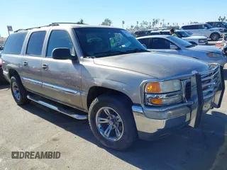 2000 GMC Yukon XL SLT with VIN 3GKFK16T8YG205654, listed as a IAAI auction lot 41403249 with 129,815 mi miles. Bid and sale history available at carsss.com. Image 1.