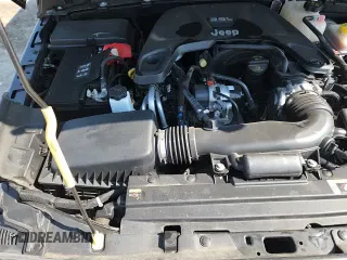 2021 Jeep Wrangler Unlimited 80th Anniversary с VIN 1C4HJXDGXMW703169, выставлен на аукционе Copart как лот 71436955 с пробегом 53 116 миль миль и Чистый • Clean title. История ставок и продаж доступна на DreamBid. Изображение 16.