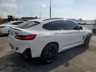 2022 BMW X4 M z VIN 5YM23EC01N9J82231, wystawiony jako Copart lot #43271695 z przebiegiem 20 715 mil mil oraz Szkody całkowita. Historia ofert i sprzedaży dostępna na DreamBid. Obrazek 3.