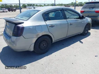2007 Nissan Sentra 2.0 with VIN 3N1AB61E97L632393, listed as a IAAI auction lot 42149092 with 155,717 mi miles and . Bid and sale history available at DreamBid. Image 4.