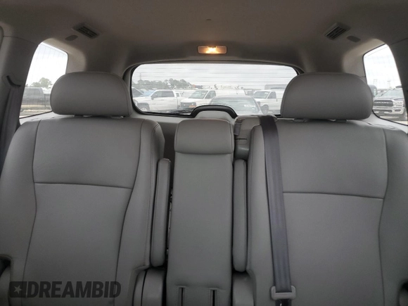 2011 Toyota Highlander z VIN 5TDBK3EH9BS044906, wystawiony jako Copart lot #48468655 z przebiegiem 206 907 mil mil oraz Czysty tytuł • Clean title. Historia ofert i sprzedaży dostępna na DreamBid. Obrazek 10.