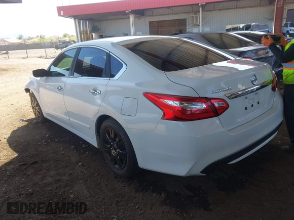 2016 Nissan Altima S with VIN 1N4AL3AP3GN345468, listed as a IAAI auction lot 42140543 with 52,704 mi miles and . Bid and sale history available at DreamBid. Image 3.