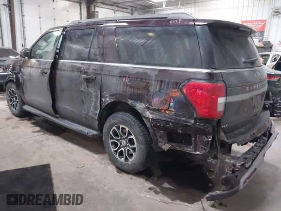 2024 Ford Expedition Max XLT with VIN 1FMJK1H86REA36110, listed as a IAAI auction lot 41518248 with 30,274 mi miles and . Bid and sale history available at DreamBid. Image 3.
