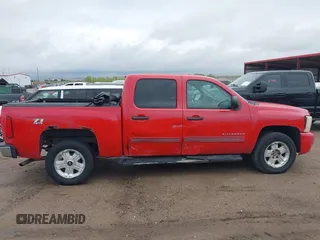 2010 Chevrolet Silverado 1500 LT with VIN 3GCRKSE3XAG207654, listed as a IAAI auction lot 42177076 with 265,572 mi miles and . Bid and sale history available at DreamBid. Image 12.