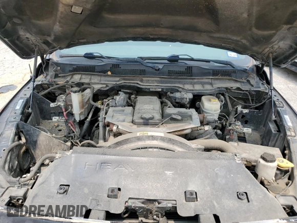 2017 Ram 2500 SLT z VIN 3C6UR5DL9HG667902, wystawiony jako Copart lot #57996355 z przebiegiem 383 028 mil mil oraz Czysty tytuł • Clean title. Historia ofert i sprzedaży dostępna na DreamBid. Obrazek 11.