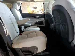 2024 Kia Telluride S z VIN 5XYP64GC6RG430191, wystawiony jako Copart lot #52341325 z przebiegiem 23 641 mil mil oraz Szkoda całkowita • Salvage title. Historia ofert i sprzedaży dostępna na DreamBid. Obrazek 11.