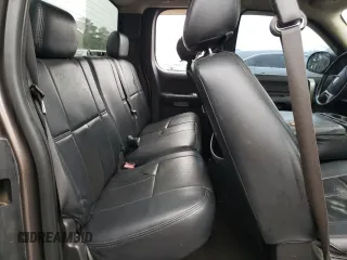 2007 Chevrolet Silverado 1500 Work Truck with VIN 2GCEC19C271570175, listed as a Copart auction lot 86196564 with 360,663 mi miles and Salvage Title. Bid and sale history available at DreamBid. Image 10.