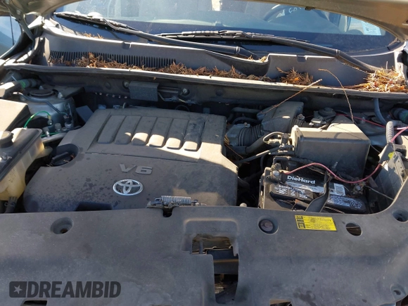 2008 Toyota RAV4 Ltd with VIN JTMBK31V485052521, listed as a IAAI auction lot 41874753 with 185,302 mi miles. Bid and sale history available at carsss.com. Image 10.