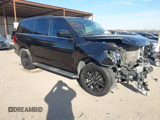 2023 Ford Expedition XLT with VIN 1FMJU1H86PEA63119, listed as a IAAI auction lot 41329207 with 1 mi miles. Bid and sale history available at carsss.com. Image 1.