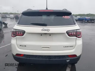 2018 Jeep Compass Limited with VIN 3C4NJDCB3JT222382, listed as a IAAI auction lot 42230237 with 72,708 mi miles and . Bid and sale history available at DreamBid. Image 16.