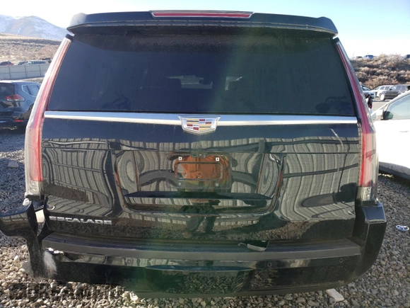 2018 Cadillac Escalade ESV Platinum z VIN 1GYS4KKJXJR136884, wystawiony jako Copart lot #41769395 z przebiegiem Nie podano mil oraz Szkody całkowita. Historia ofert i sprzedaży dostępna na DreamBid. Obrazek 6.