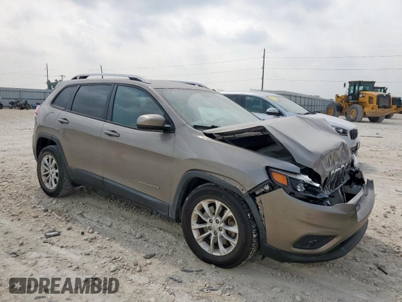 2020 Jeep Cherokee Latitude z VIN 1C4PJLCX7LD511157, wystawiony jako Copart lot #56926835 z przebiegiem 108 618 mil mil oraz Szkoda całkowita • Salvage title. Historia ofert i sprzedaży dostępna na DreamBid. Obrazek 4.