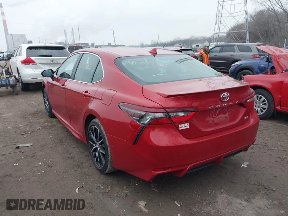 2022 Toyota Camry SE with VIN 4T1T11AK8NU019780, listed as a IAAI auction lot 41556856 with 17,180 mi miles. Bid and sale history available at carsss.com. Image 3.