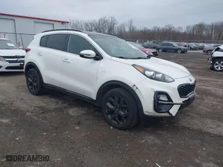 2020 Kia Sportage S with VIN KNDP6CAC0L7833915, listed as a IAAI auction lot 41940692 with 55,005 mi miles. Bid and sale history available at carsss.com. Image 1.
