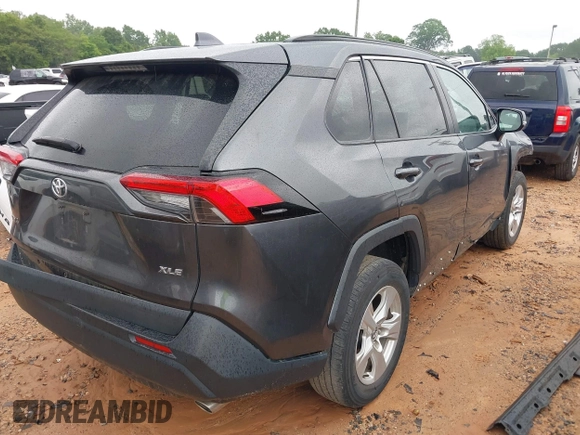 2021 Toyota RAV4 XLE with VIN 2T3W1RFV7MW114464, listed as a IAAI auction lot 39354802 with 41,922 mi miles. Bid and sale history available at carsss.com. Image 4.