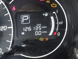 2017 Nissan Note SV с VIN 3N1CE2CP8HL364297, выставлен на аукционе IAAI как лот 42184281 с пробегом 126 135 миль миль и . История ставок и продаж доступна на DreamBid. Изображение 15.