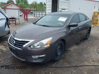 2015 Nissan Altima 2.5 S with VIN 1N4AL3AP5FC427759, listed as a IAAI auction lot 42091647 with 182,132 mi miles. Bid and sale history available at carsss.com. Image 18.