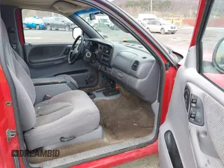 1998 Dodge Dakota SLT with VIN 1B7GG22Y1WS519712, listed as a IAAI auction lot 41913541 with 232,892 mi miles. Bid and sale history available at carsss.com. Image 5.