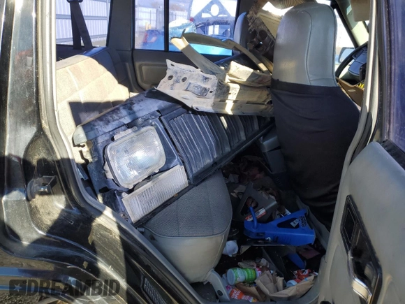 1995 Jeep Cherokee Sport с VIN 1J4FJ68S5SL657646, выставлен на аукционе Copart как лот 82431114 с пробегом 211 538 миль миль и На запчасти • Non repairable. История ставок и продаж доступна на DreamBid. Изображение 10.