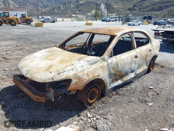 2014 Volkswagen Jetta S z VIN 3VW2K7AJ4EM333371, wystawiony jako IAAI lot #41410664 z przebiegiem Nie podano mil oraz . Historia ofert i sprzedaży dostępna na DreamBid. Obrazek 2.