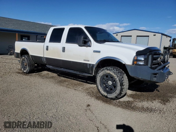 2005 Ford F-350 XL with VIN 1FTWW31P85EB85950, listed as a Copart auction lot 52202905 with 231,661 mi miles and Clean Title. Bid and sale history available at DreamBid. Image 4.