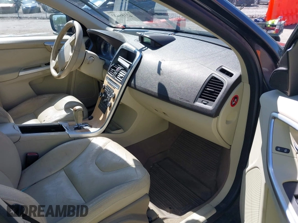 2010 Volvo XC60 3.0T с VIN YV4992DZ6A2034531, выставлен на аукционе IAAI как лот 42189423 с пробегом 256 201 миль миль и . История ставок и продаж доступна на DreamBid. Изображение 5.