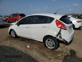2019 Ford Fiesta SE z VIN 3FADP4EJ0KM155367, wystawiony jako Copart lot #55058265 z przebiegiem 73 156 mil mil oraz Szkoda całkowita • Salvage title. Historia ofert i sprzedaży dostępna na DreamBid. Obrazek 2.