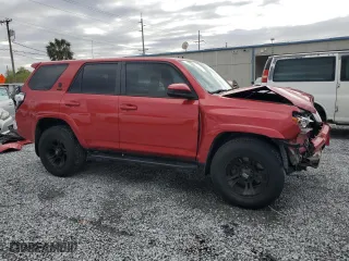 2017 Toyota 4Runner SR5 with VIN JTEZU5JR4H5158471, listed as a Copart auction lot 48032455 with 95,533 mi miles and Salvage Title. Bid and sale history available at carsss.com. Image 4.