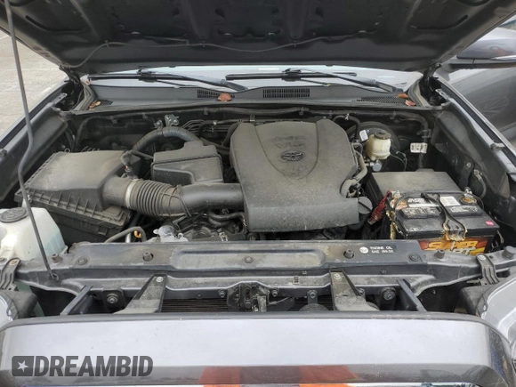 2017 Toyota Tacoma SR5 z VIN 3TMAZ5CNXHM048452, wystawiony jako Copart lot #52996785 z przebiegiem 71 588 mil mil oraz Szkoda całkowita • Salvage title. Historia ofert i sprzedaży dostępna na DreamBid. Obrazek 11.