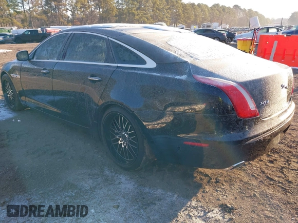 2012 Jaguar XJ XJL z VIN SAJWA2GB0CLV25378, wystawiony jako IAAI lot #42251924 z przebiegiem 90 582 mil mil oraz . Historia ofert i sprzedaży dostępna na DreamBid. Obrazek 3.