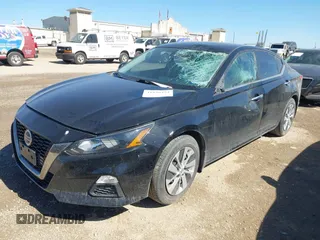 2022 Nissan Altima 2.5 S with VIN 1N4BL4BV8NN300823, listed as a IAAI auction lot 41836334 with 47,296 mi miles. Bid and sale history available at carsss.com. Image 17.