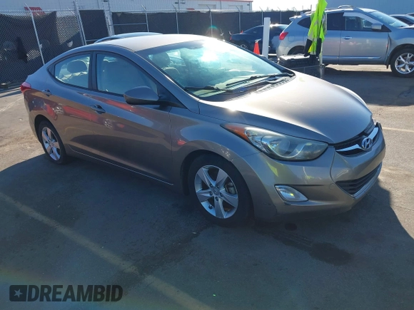 2013 Hyundai Elantra GLS z VIN 5NPDH4AE7DH174538, wystawiony jako IAAI lot #41428026 z przebiegiem 158 066 mil mil oraz . Historia ofert i sprzedaży dostępna na DreamBid. Obrazek 1.