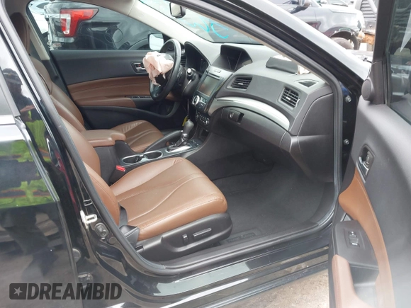 2019 Acura ILX Premium with VIN 19UDE2F7XKA014537, listed as a IAAI auction lot 42332128 with 38,577 mi miles and . Bid and sale history available at DreamBid. Image 5.