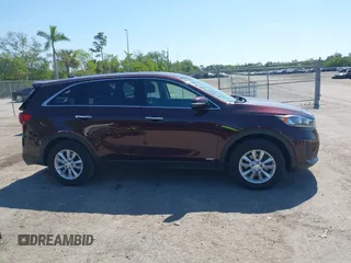 2019 Kia Sorento LX with VIN 5XYPGDA39KG576807, listed as a IAAI auction lot 42063866 with 53,899 mi miles. Bid and sale history available at carsss.com. Image 13.